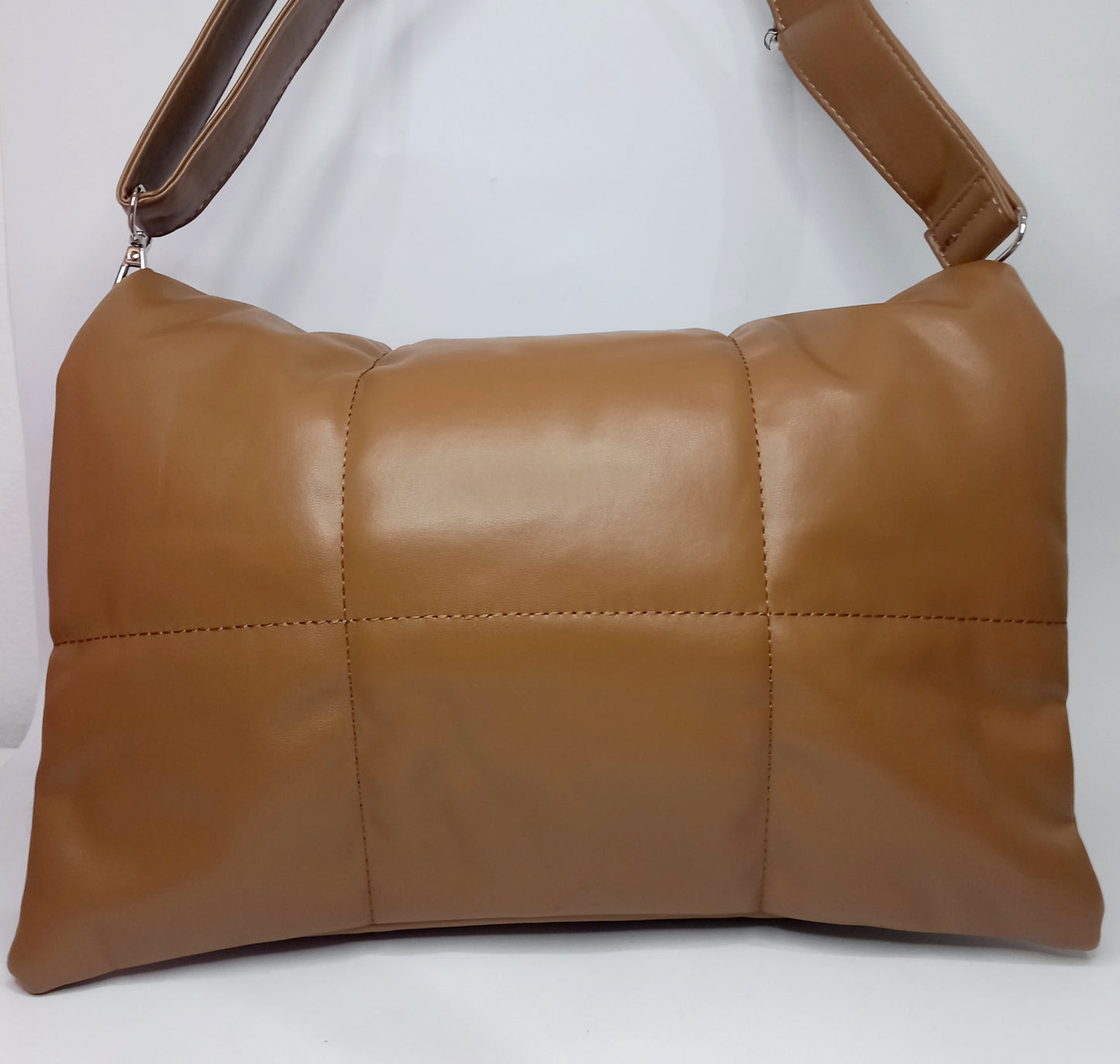 Bolso alcochado marron